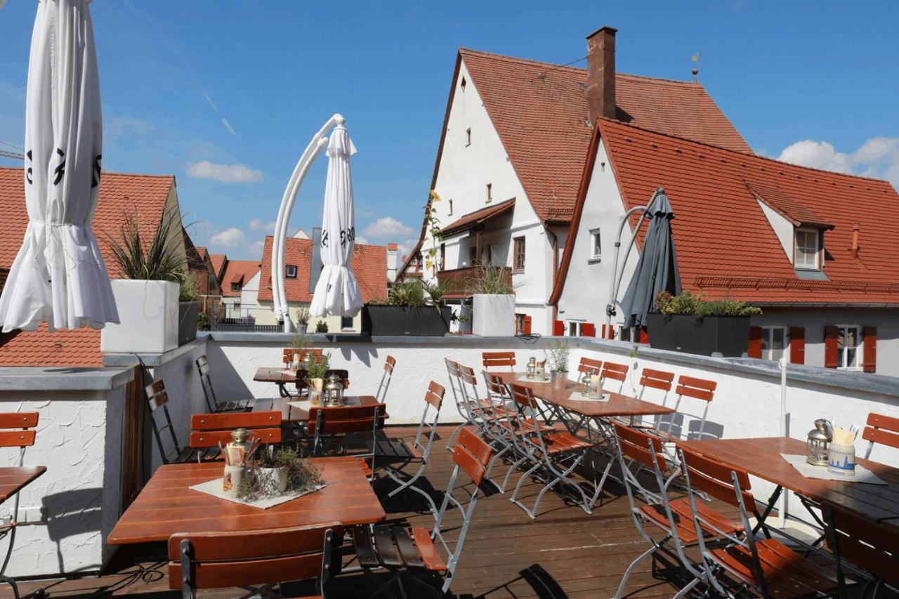 Готель Weinstube Sinas Brettl Нердлінген Екстер'єр фото